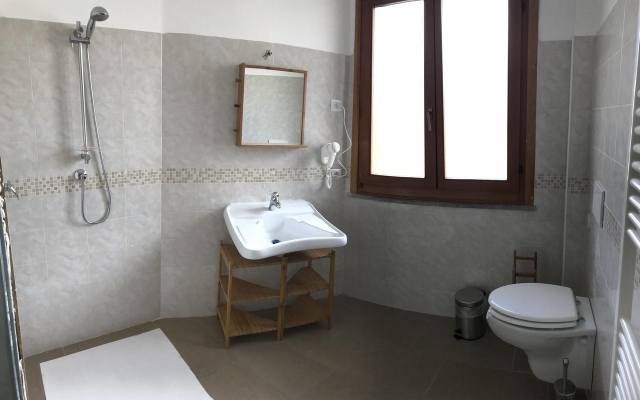 Ostello Casa Emmaus Maccagno Bagian luar foto