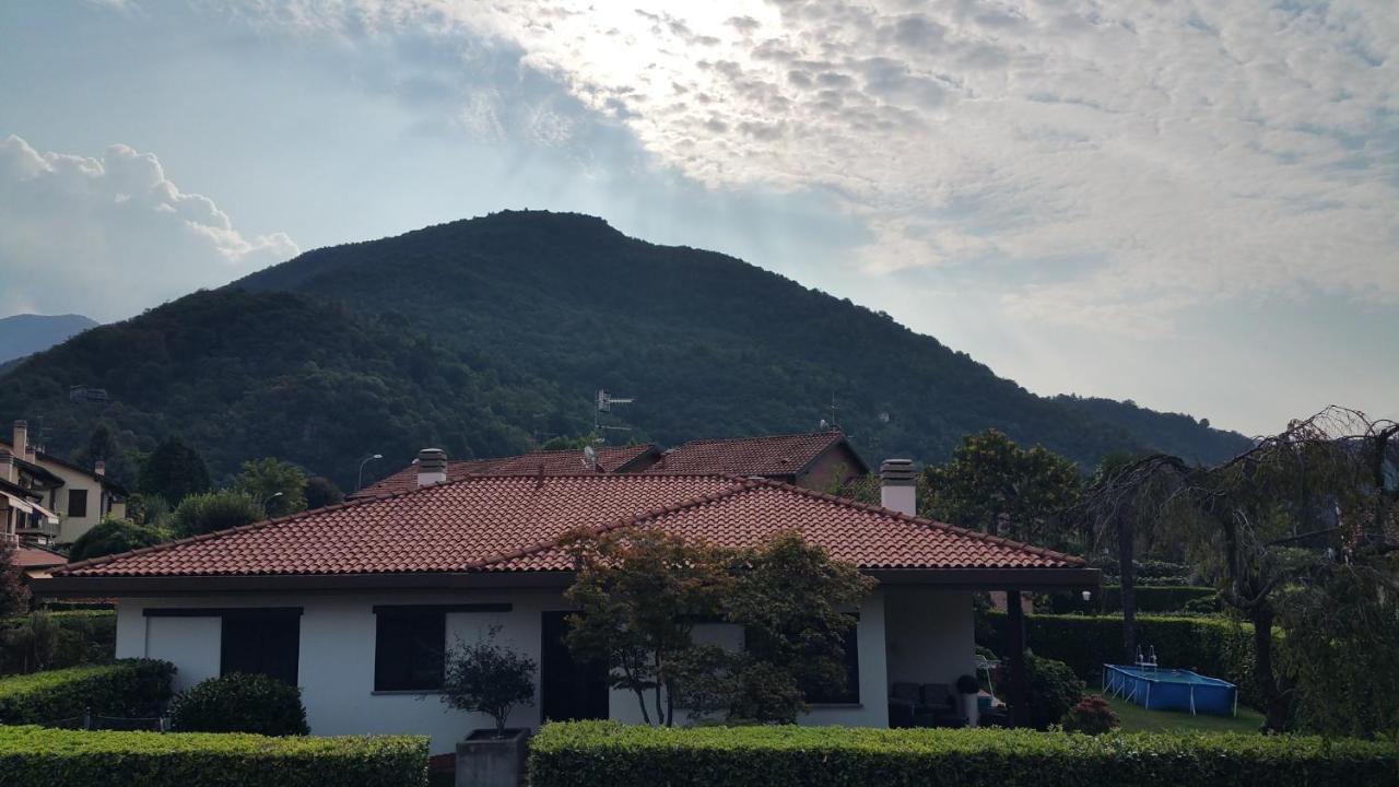 Ostello Casa Emmaus Maccagno Bagian luar foto